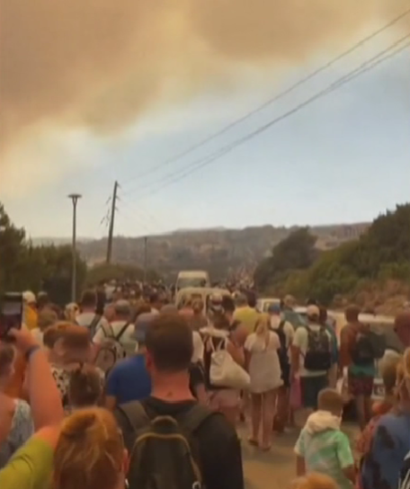 그리스 산불 전국적으로 번져…인명피해 속출